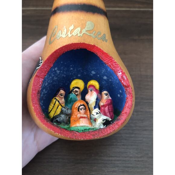 Vintage Handmade Gourd Christmas Nativity Scene Ornament Costa Rica - Picture 2 of 9
